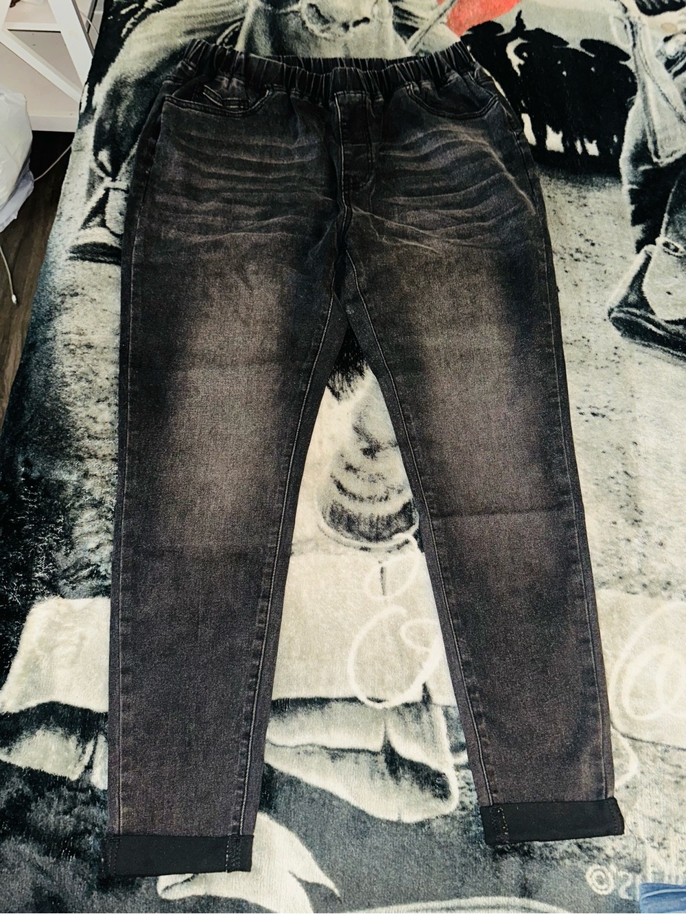 Men's Black Washed Elastic Waist Jeans